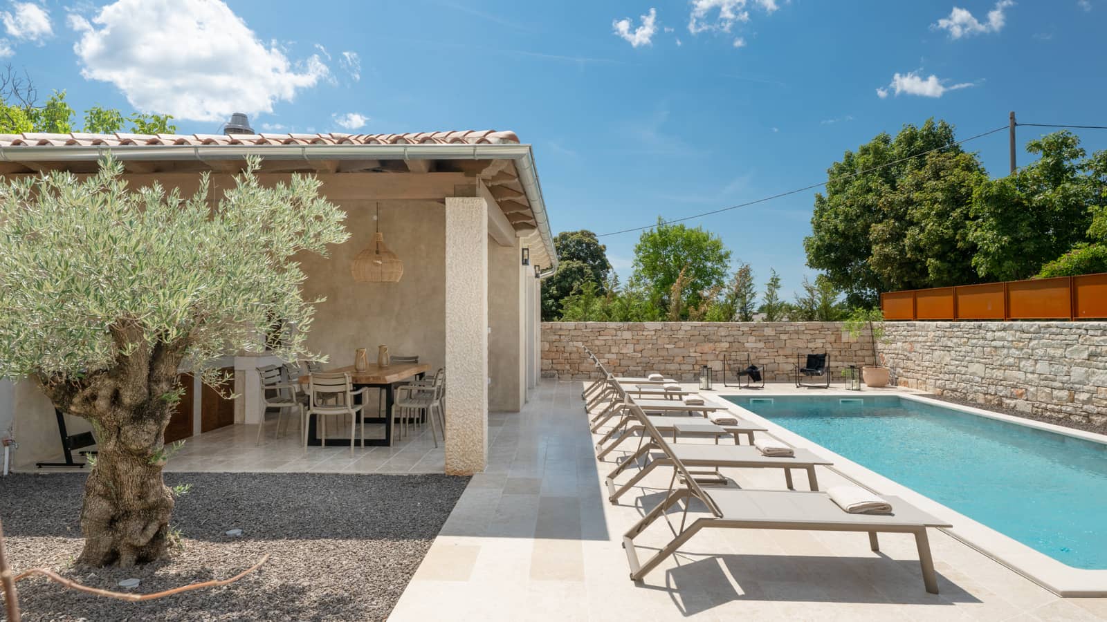 villa lapidea pool