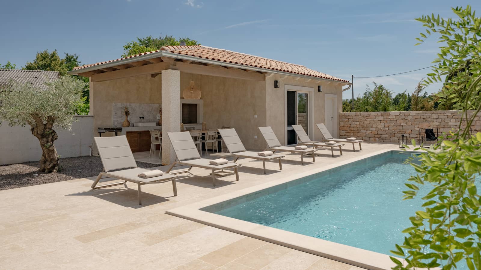 Villa lapidea istra