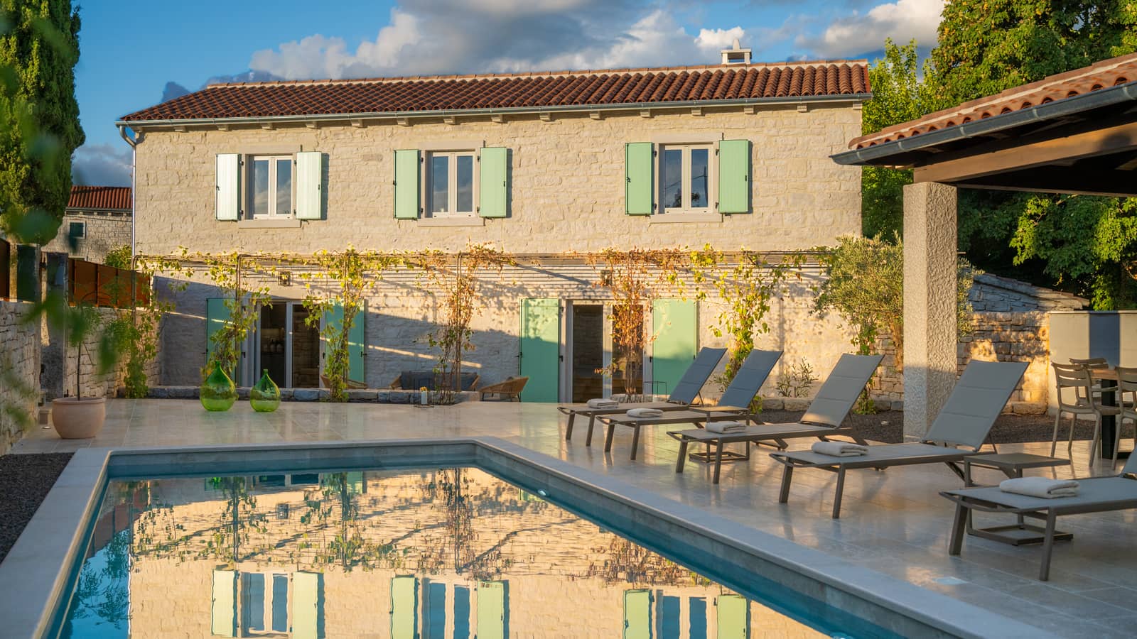 Villa lapidea istra